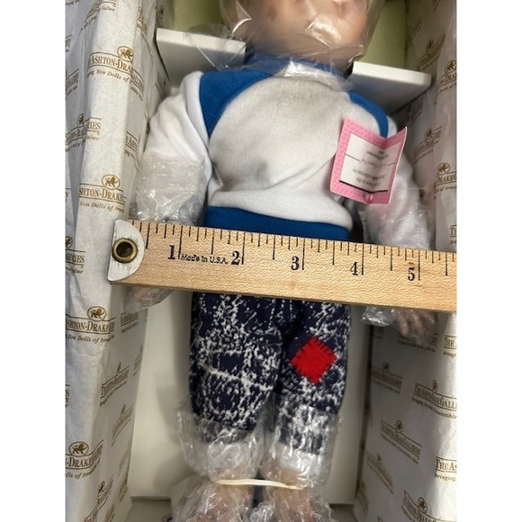 VTG Ashton-Drake Galleries Kevin Porcelain Doll 1993 Certificate of Authenticity - Picture 5 of 16